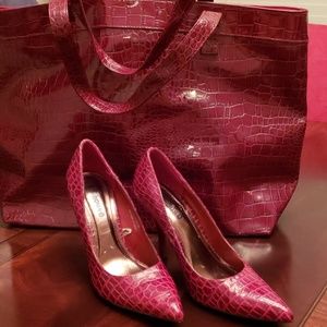 RED pumps sz. 7.. GIFT W/PURCHASE